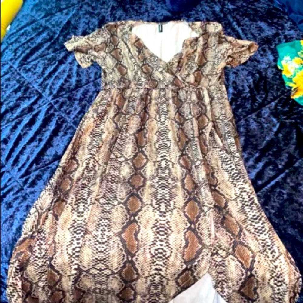 Beautiful Snake skin casual dress
